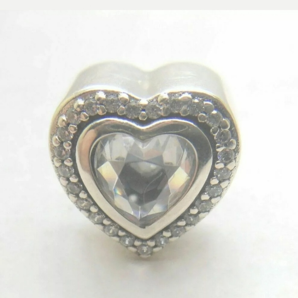 Pandora sparkling love open work charm clear. - Picture 7 of 8